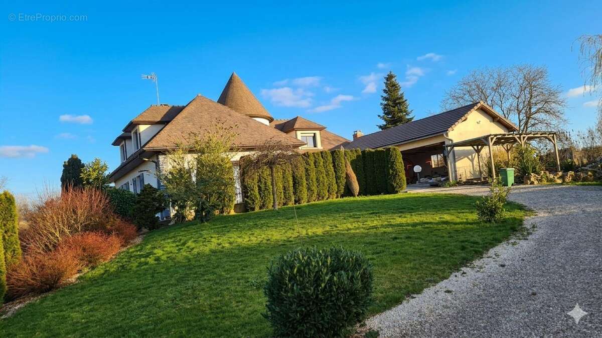 Maison à AUDINCOURT