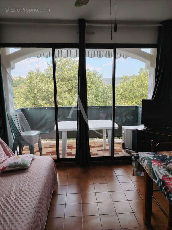 Appartement à GREOUX-LES-BAINS
