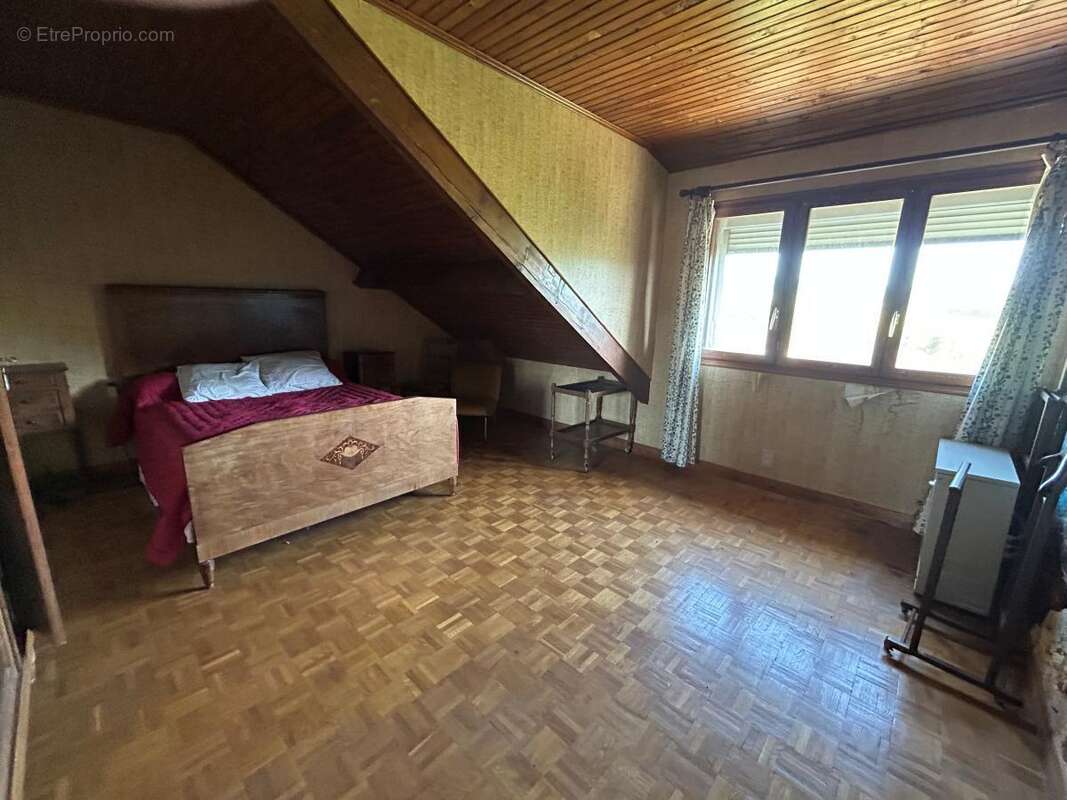 Maison à FESTIGNY