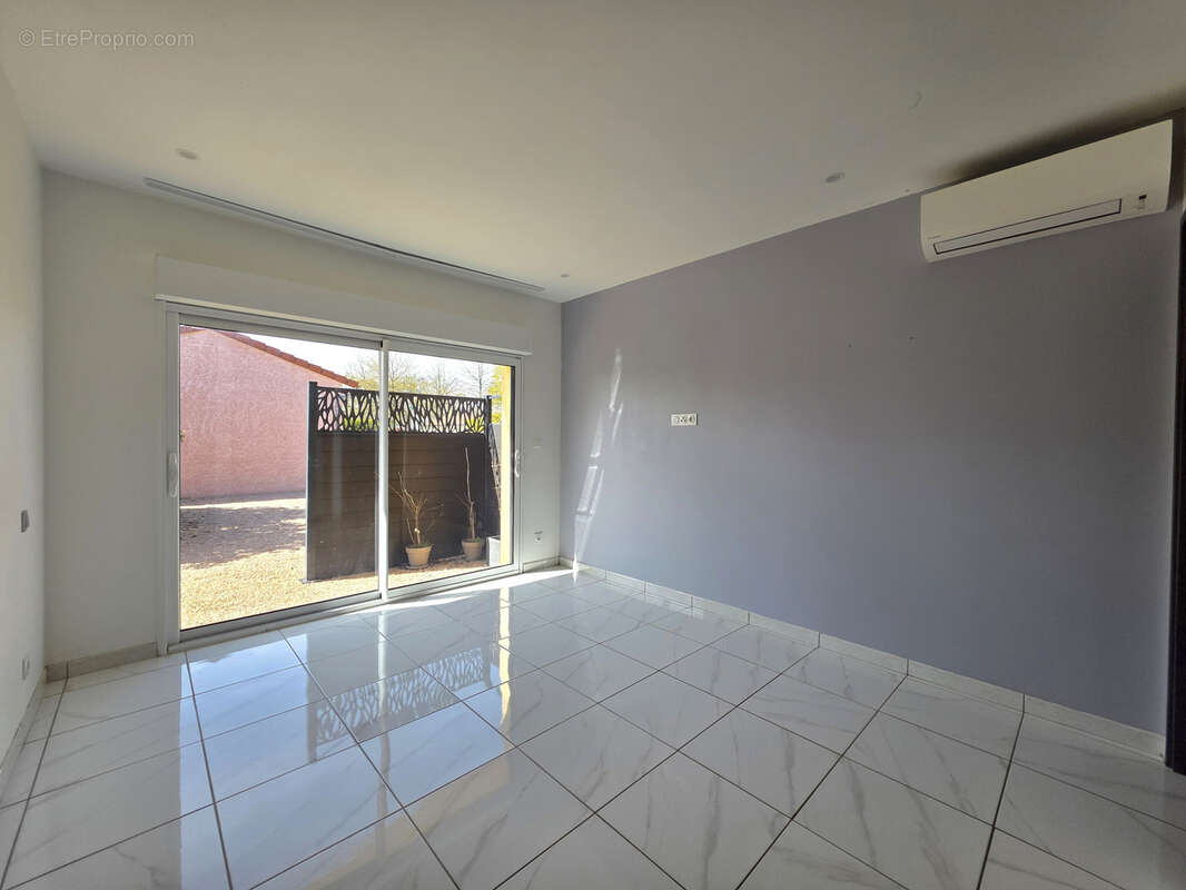 Maison à PUY-GUILLAUME