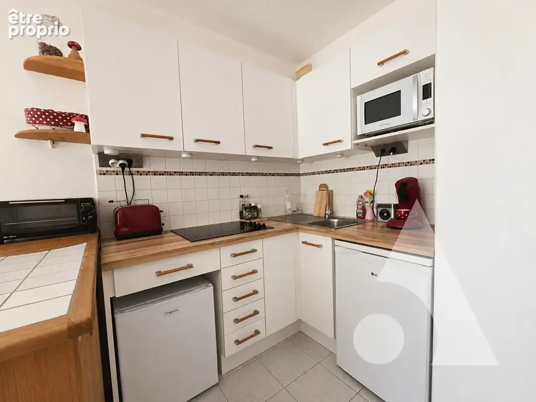 Fréjus plage 2  pieces  + garage, terrasse 14 m2 plein sud,  plage a 2 pas - photo 5