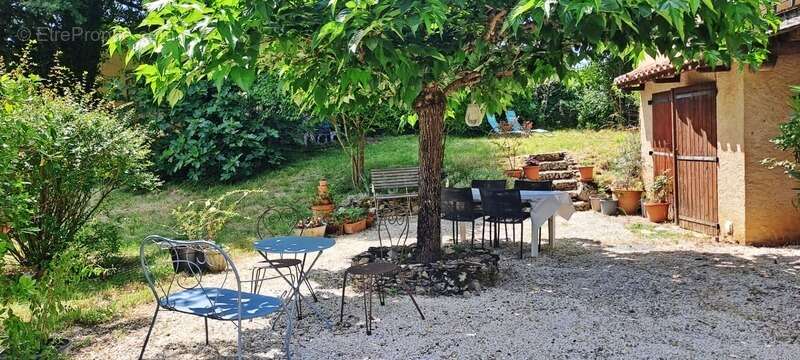 A vendre ARCAMBAL (46) Maison 6 pièces de 144m² habitables - Terrain 841m² - photo 6