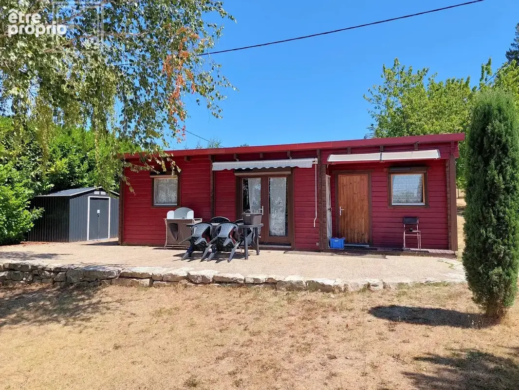 Maison sur 1200 m² - photo 2