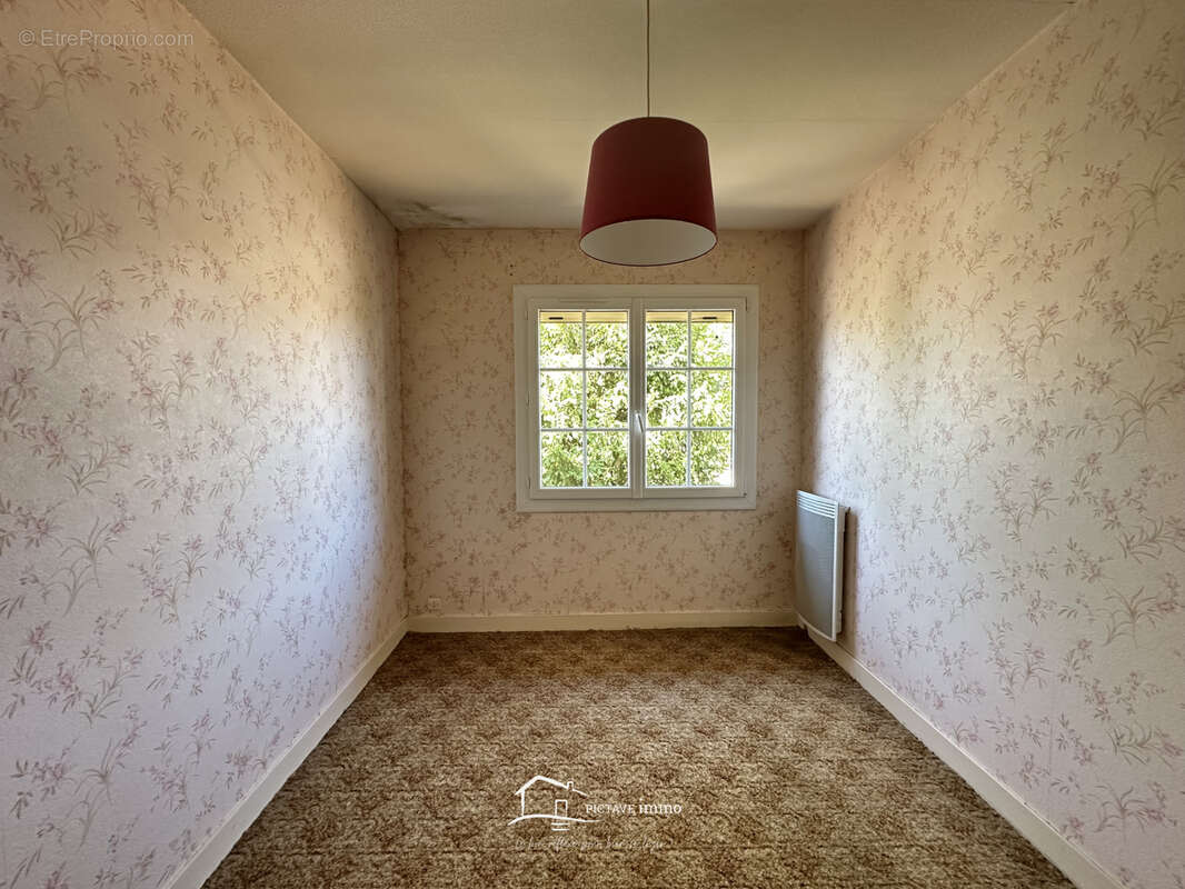 Pavillon 4 chambres sans mitoyenneté avec garage et terrain - Proche toutes commodités - photo 8