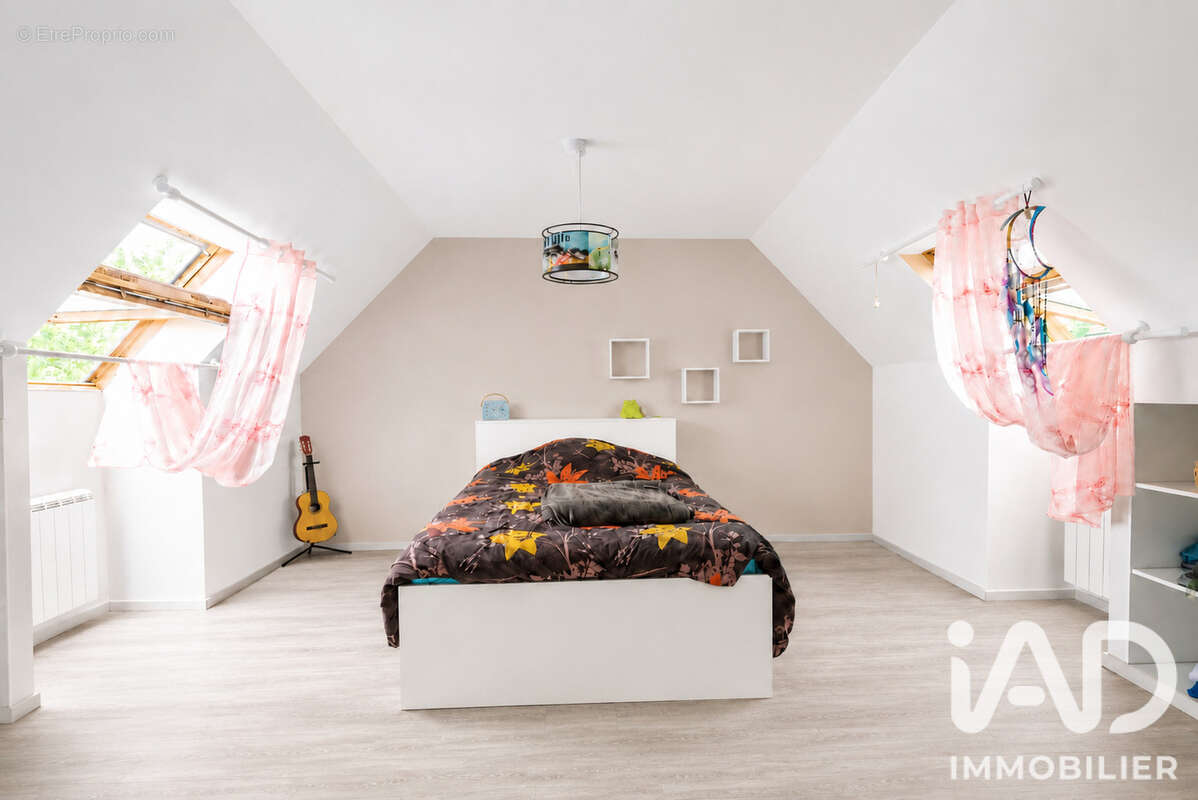 Maison 130 m² à Compans  - photo 9