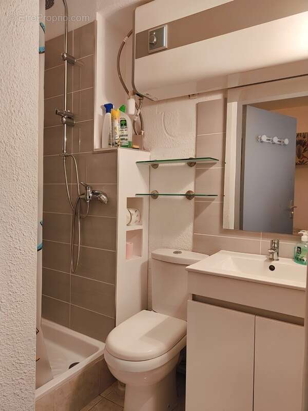 Appartement à LAMALOU-LES-BAINS