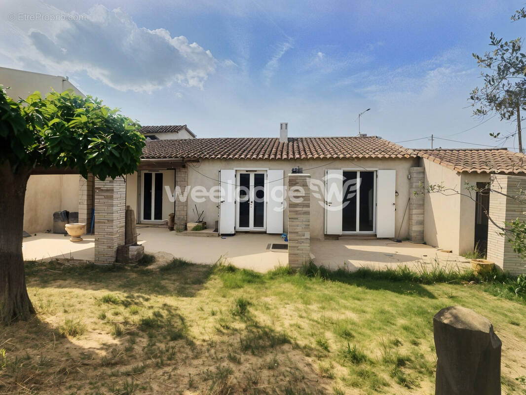 Maison à SAINT-MARTIN-DE-CRAU