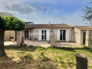 Maison à SAINT-MARTIN-DE-CRAU