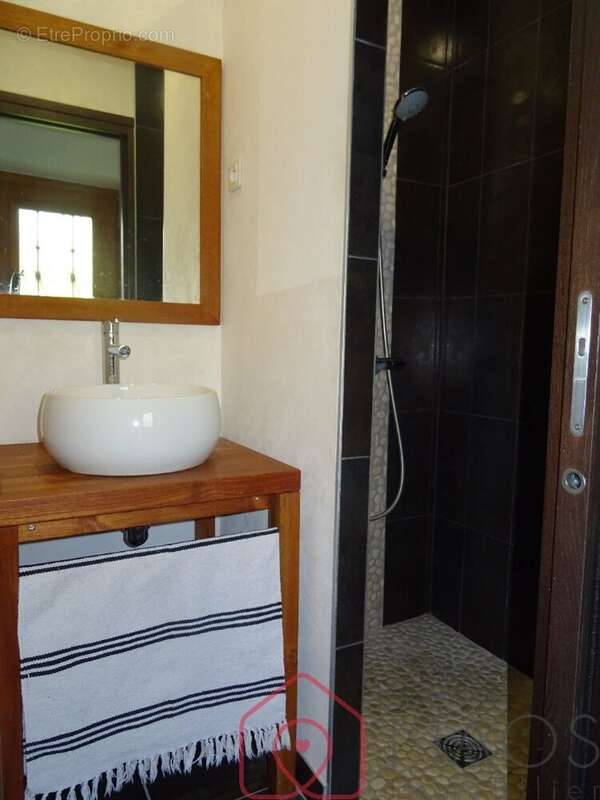 Maison à IVOY-LE-PRE