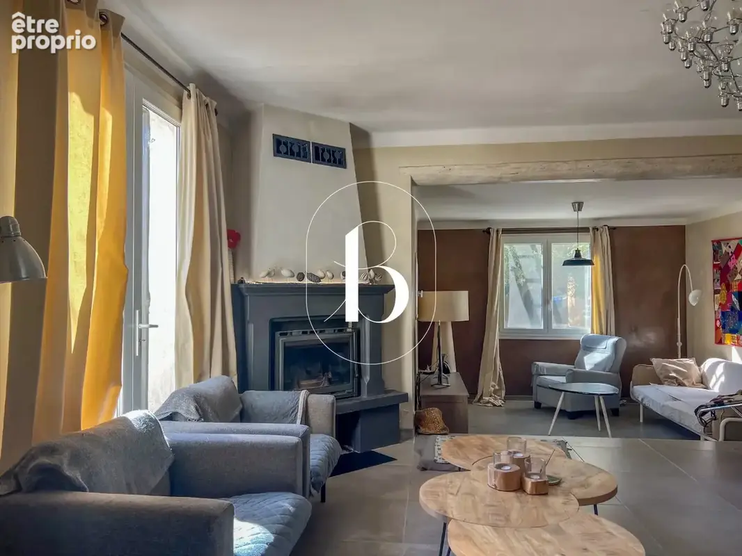 Maison sur grand terrain avec écuries - photo 6