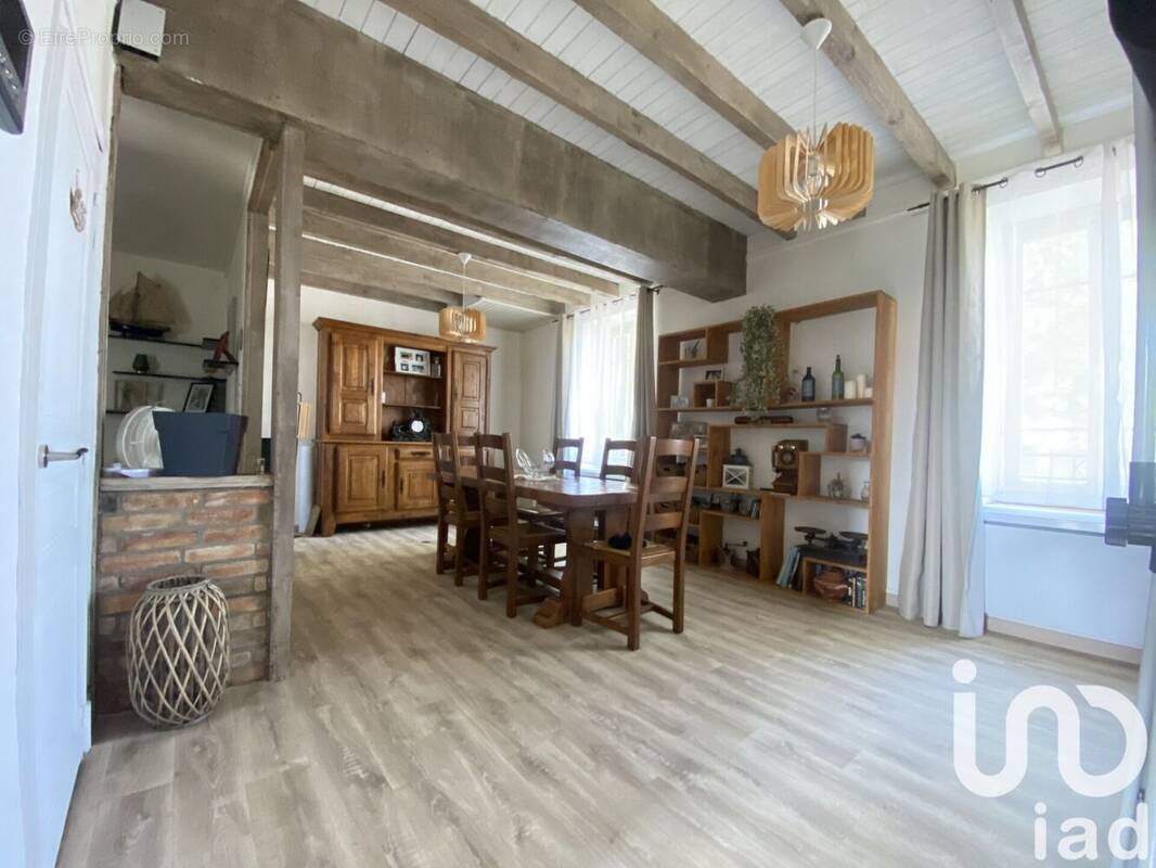 Photo 1 - Maison à MONTLUCON