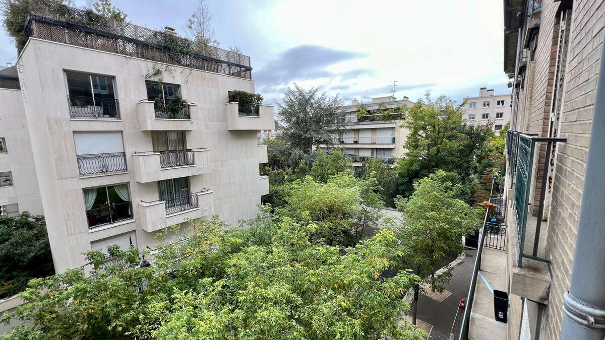 Appartement à LEVALLOIS-PERRET