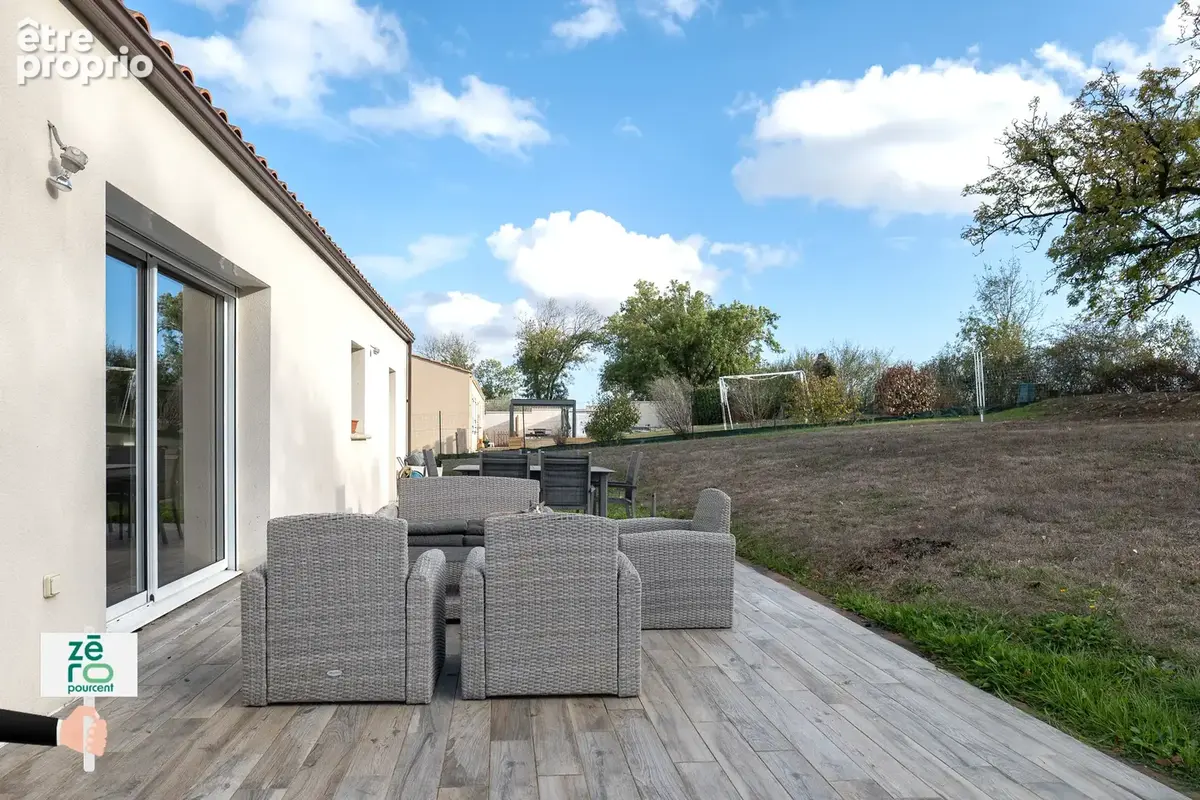 A Bessay, Construction 2017, 3 chambres, garage et jardin arboré de 1 000 m2 - photo 26