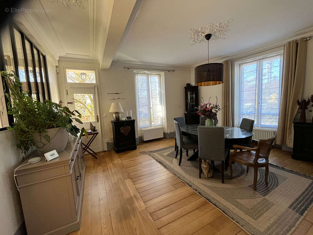 Maison à RAMBOUILLET