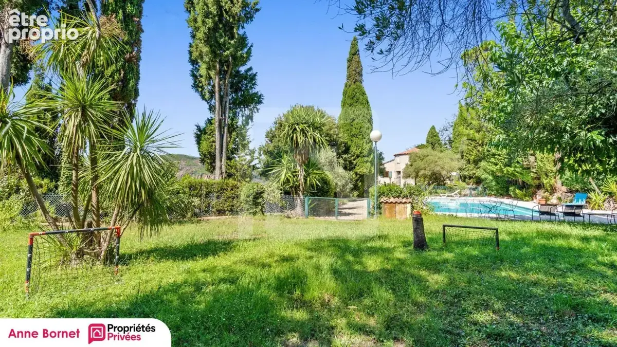 Bastide 7 pièces avec piscine et terrain de 13000 m2 - Massif de l'Estérel - photo 5