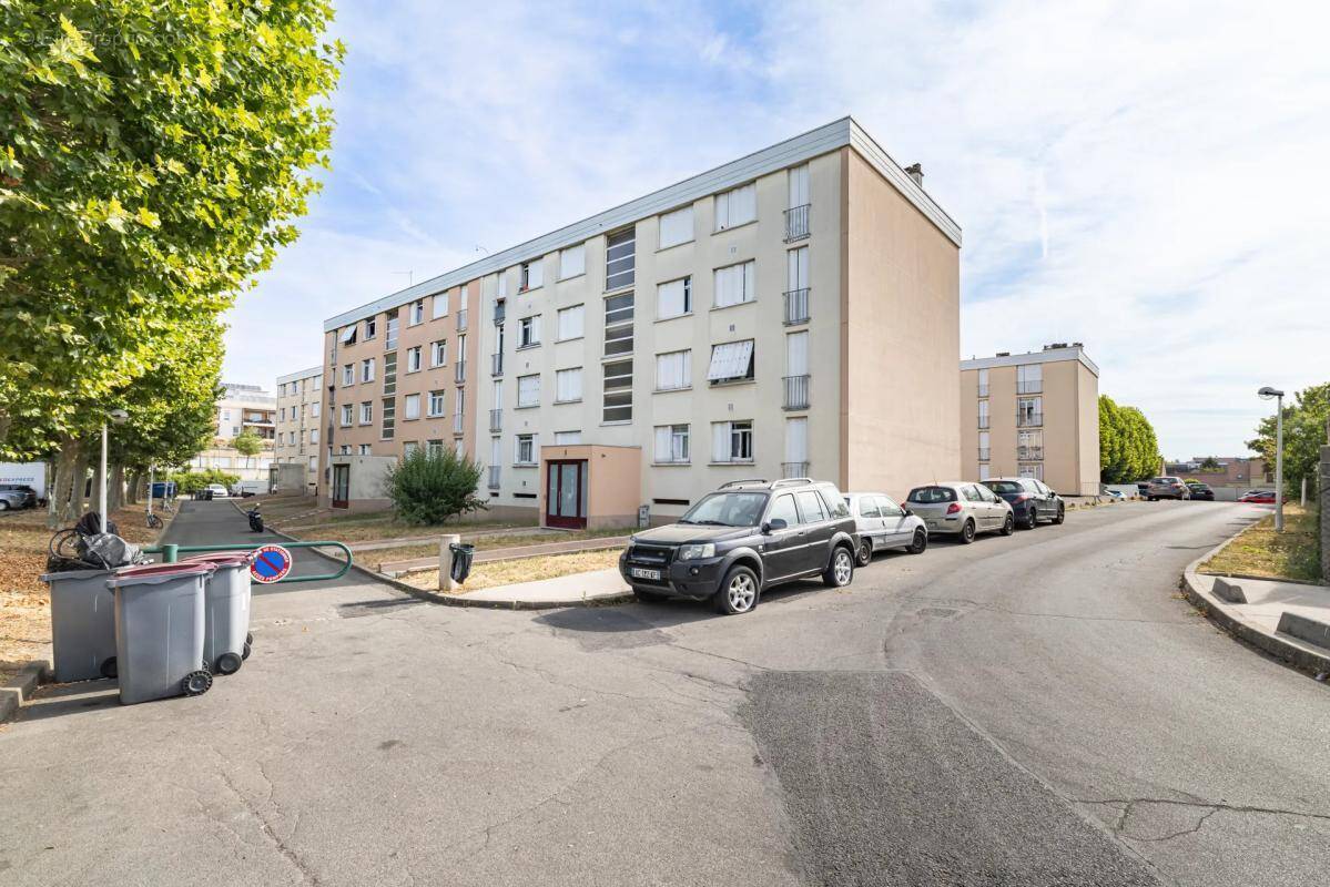 Appartement à LIMEIL-BREVANNES