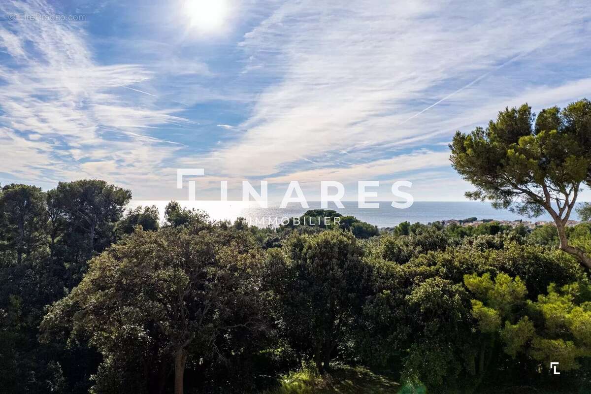 Appartement à SAUSSET-LES-PINS