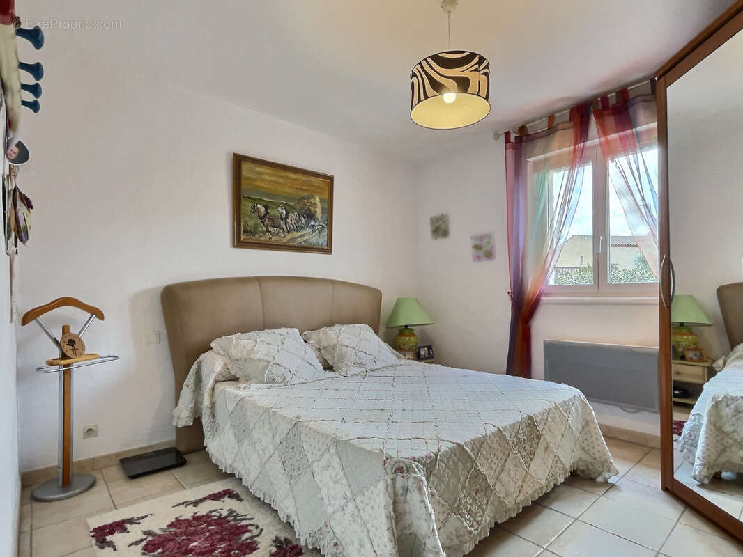 Autre à ROQUEBRUNE-SUR-ARGENS