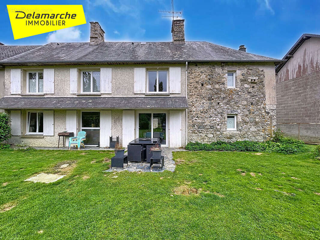 Maison à SAINT-SAUVEUR-LENDELIN