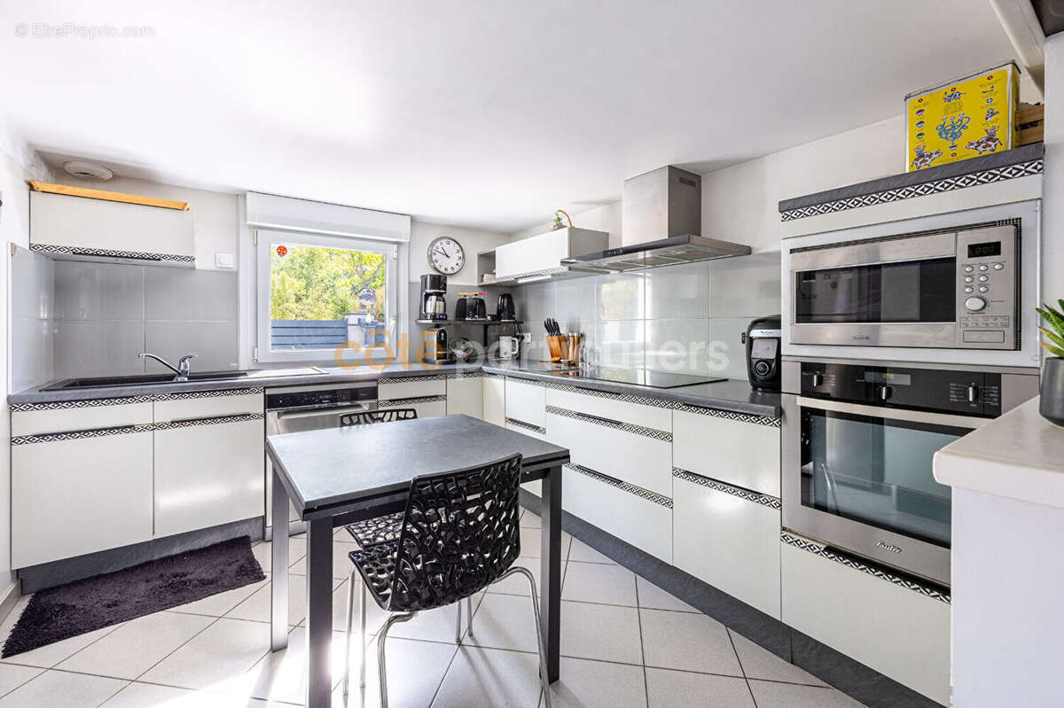 Bouguenais les couets -- maison -- 121 m2 -- 4 chambres -- piscine -- garage -- dépendance - photo 7