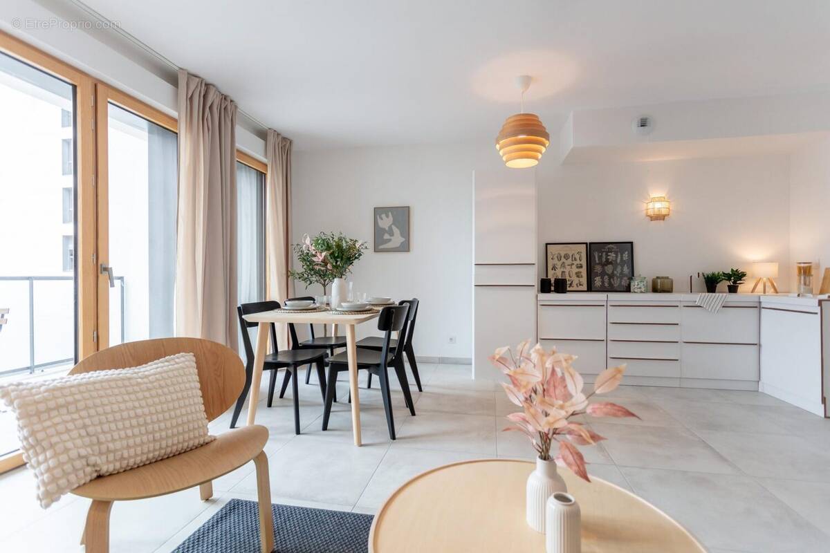 Appartement à LE PONT-DE-CLAIX