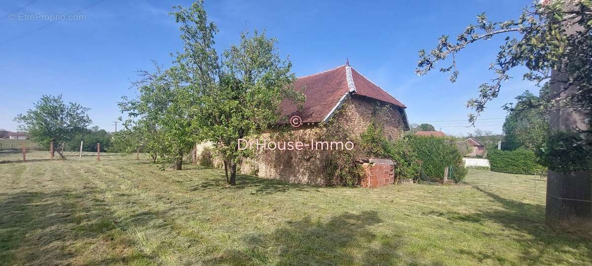 Maison 80 m² à Rumilly-Les-Vaudes  - photo 4