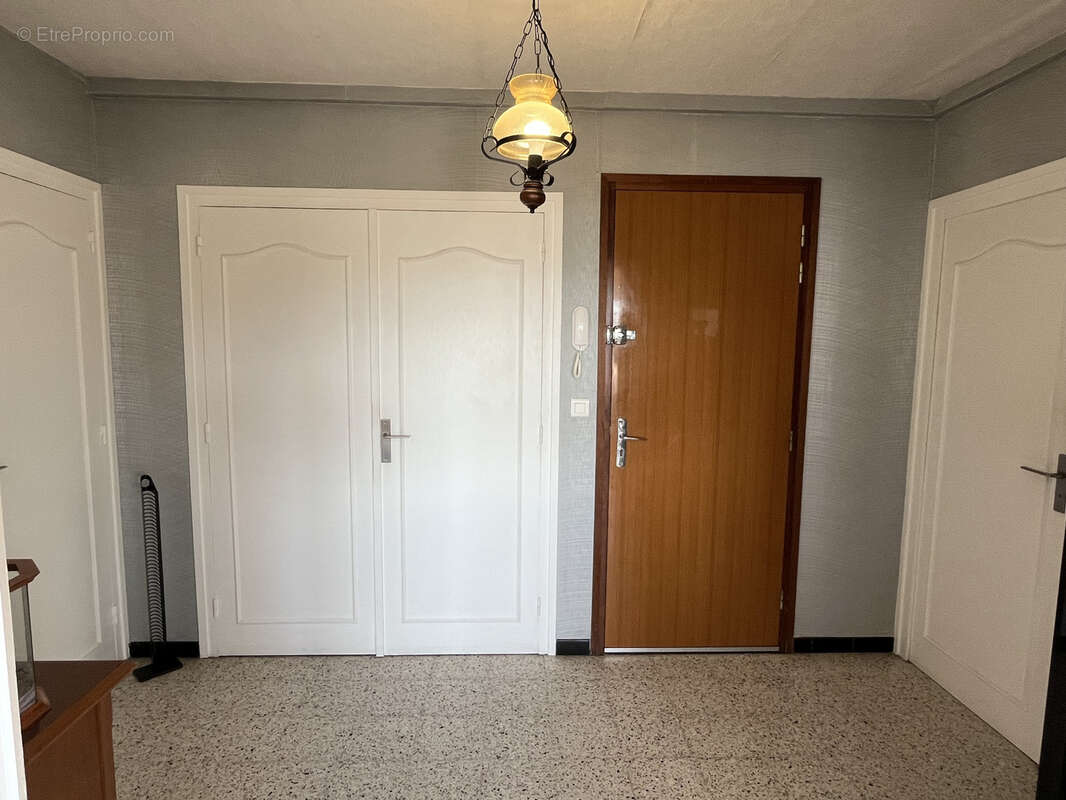 T4 lumineux de 84 m2 avec vue dégagée   Garage en option - photo 19