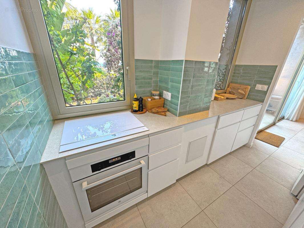 Front de mer à Nice, 2 pièces de 66m² avec jardin de 55m² - photo 12