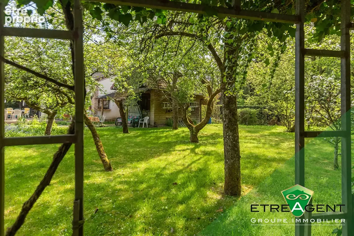 Maison de PLAIN-PIED LE VAL DORÉ - 208 m² - 5 chambres - photo 17