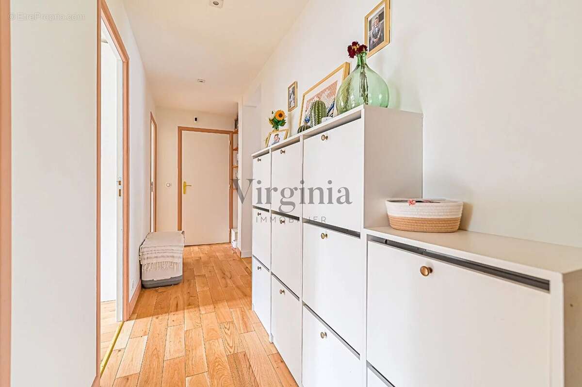 Appartement à CHARENTON-LE-PONT
