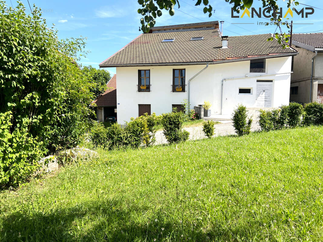 Maison à CORBONOD