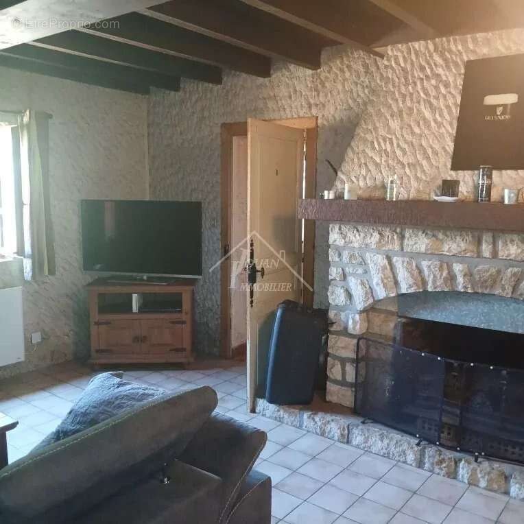Charmante maison de 116 m² à La Ferté-Hauterive - photo 21