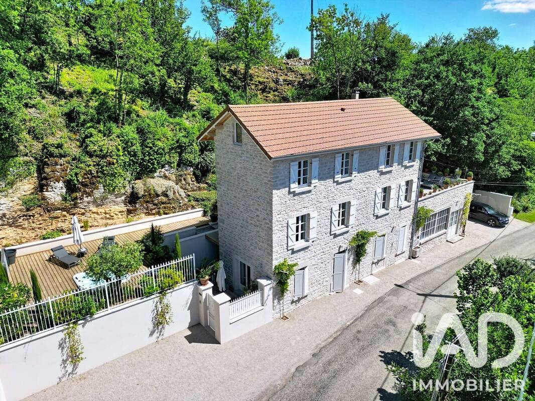 Photo 1 - Maison à PORCIEU-AMBLAGNIEU