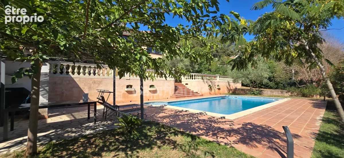 Maison à vendre 6-7 pièces + Piscine Terrain 1400m² CARNOULES (83) - photo 1