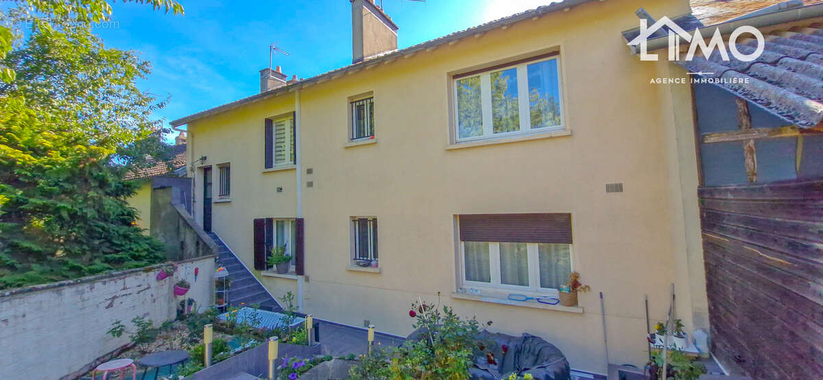 Maison à BELLAC