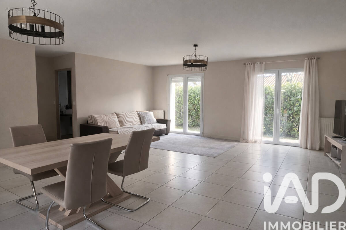 Photo 1 - Maison à VILLENAVE-D'ORNON