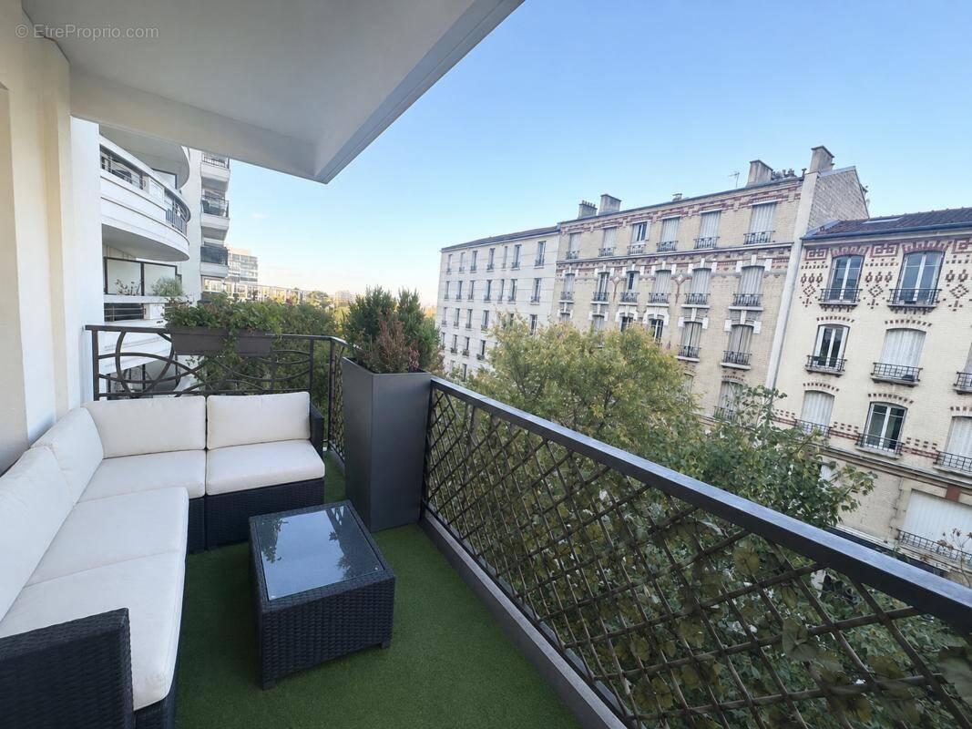 Appartement à LEVALLOIS-PERRET