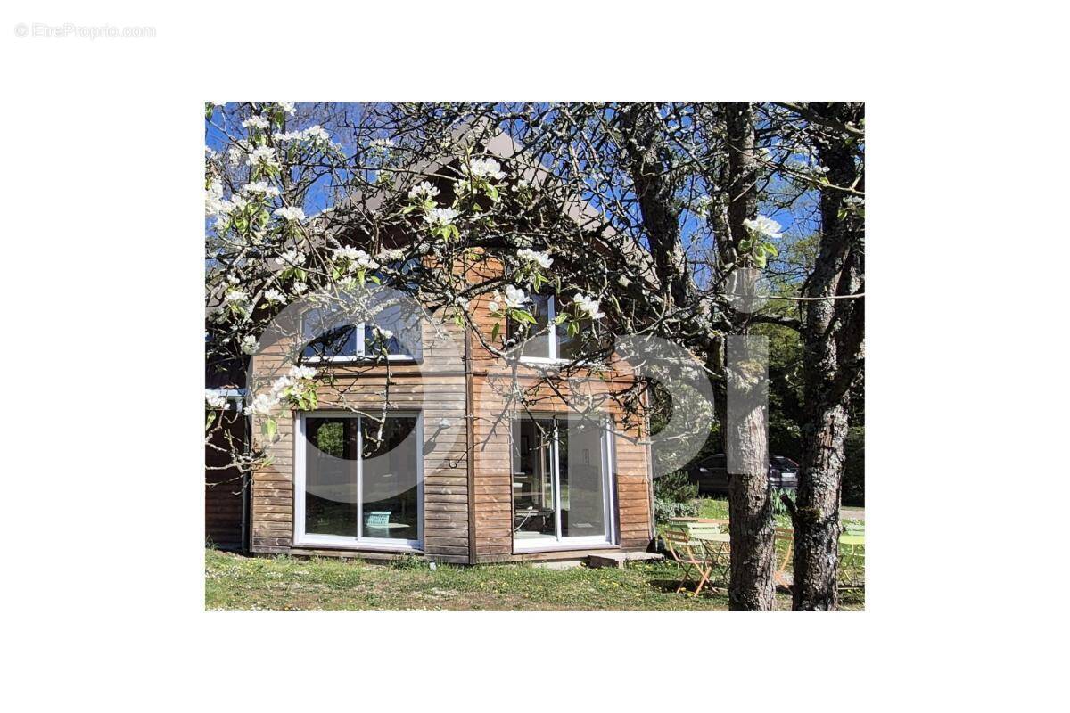 Maison à NERNIER