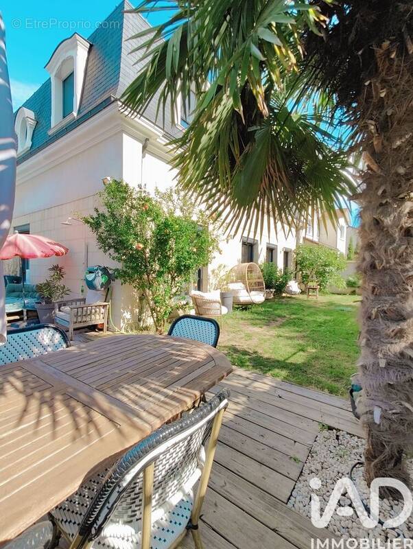 Photo 1 - Maison à CARRIERES-SUR-SEINE