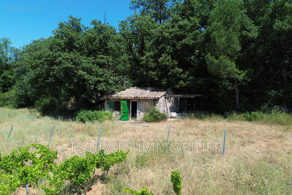 Terrain à TOURVES