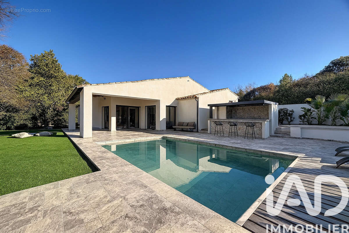 Photo 2 - Maison à ROQUEFORT-LES-PINS