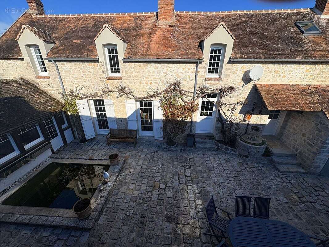 Maison à MONTIGNY-SUR-LOING