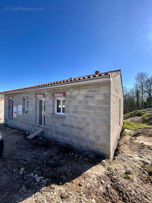 Maison à TRELISSAC