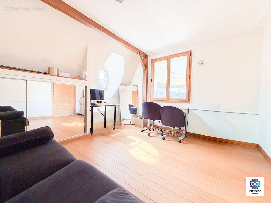 Appartement à LE PLESSIS-ROBINSON