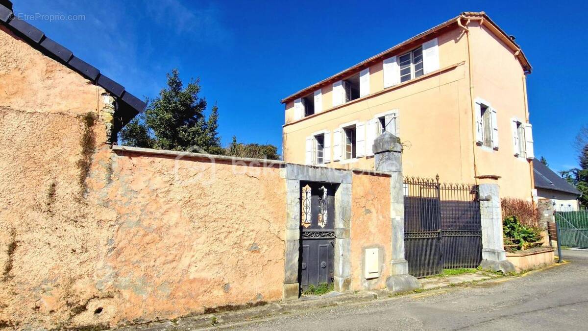 Maison à OSSUN