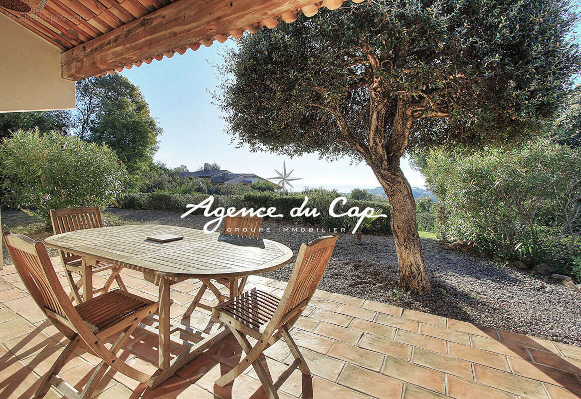 Maison à LES ISSAMBRES