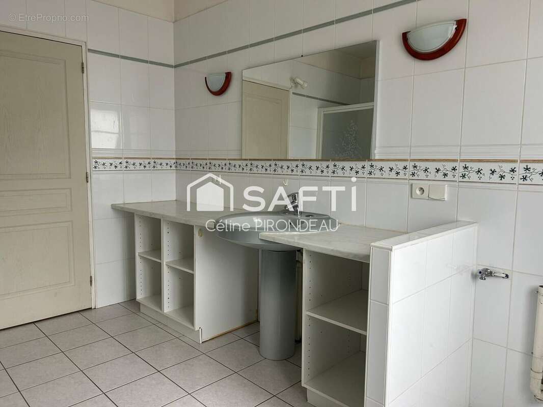 Photo 6 - Maison à ALLONNES