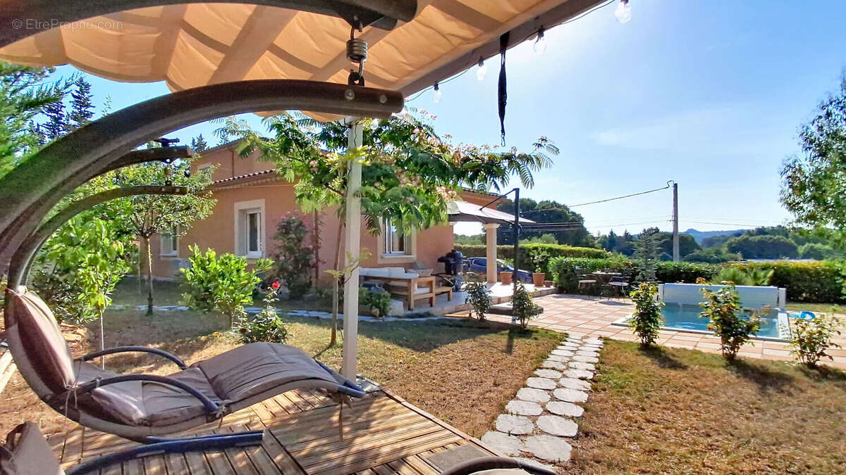 Villa Récente Aramon 5 pièce(s) 135 m² avec piscine - photo 16