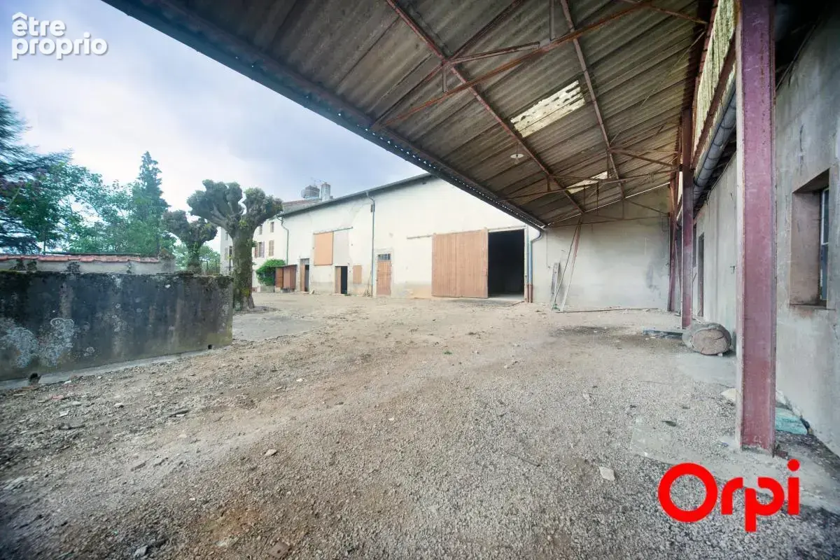 Maison de caractère du XIXe siècle avec nombreuses dépendances et fort potentiel d’aménagement - photo 5