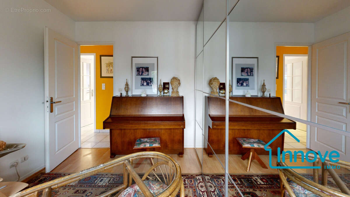 Maison à LA CELLE-SAINT-CLOUD